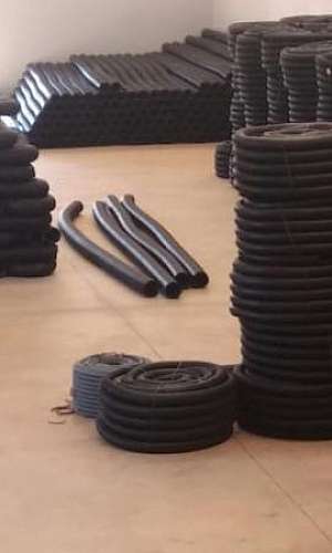 Conexões para tubos de drenagem Conexões para tubos de drenagem