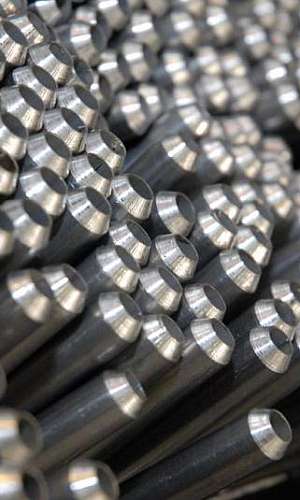 Peças semi-acabadas Peças semi-acabadas